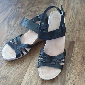 UGG Sarinda Leather Convertible Wedges